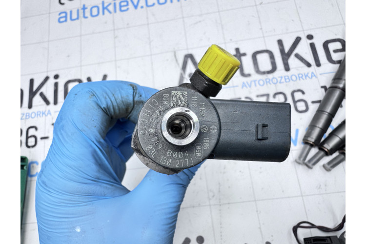 Форсунка топливная Volkswagen Passat B7 2011-2015 03L130277J Форсунка топливная Volkswagen Passat B7 2011-2015 03L130277J