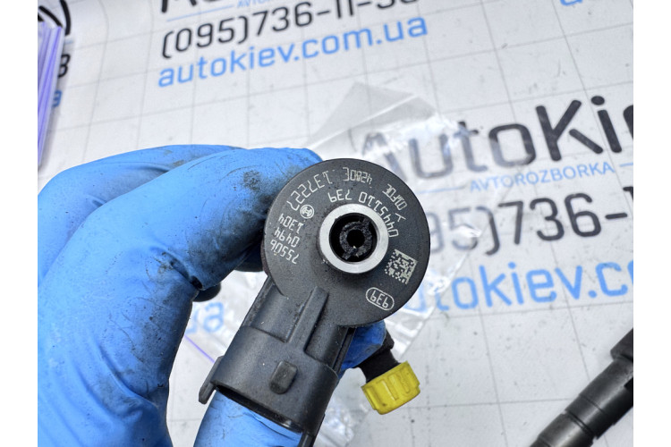 Топливная форсунка Peugeot 208 2012> 0445110739
