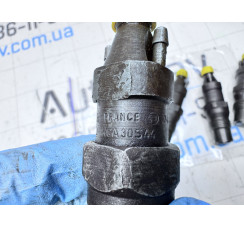 Паливна форсунка Volkswagen Transporter T4 1991-1996