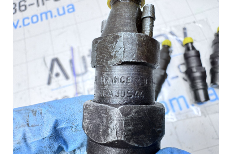 Паливна форсунка Volkswagen Transporter T4 1991-1996 KCA30S44