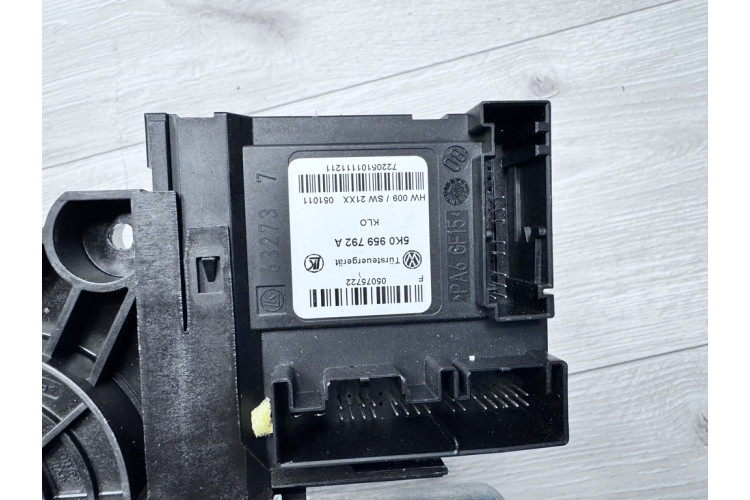 Електродвигун склопідйомника передніх дверей Volkswagen Golf VI 2009-2013 5K0959792A