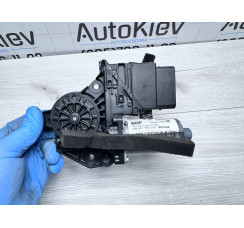 Електродвигун склопідйомника задніх дверей Volkswagen Golf VI 2009-2013