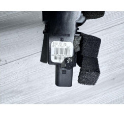 Электродвигатель стеклоподъемника задней двери Volkswagen Golf VI 2009-2013