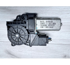 Електродвигун склопідйомника задній правий BMW 1-serie E87/E81 2004-2011