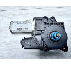 Електродвигун склопідйомника задній правий BMW 1-serie E87/E81 2004-2011