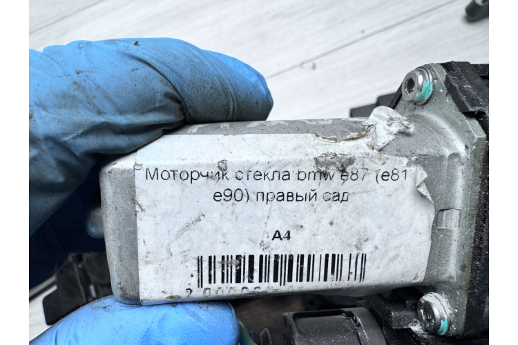 Електродвигун склопідйомника задній правий BMW 1-serie E87/E81 2004-2011 71001603