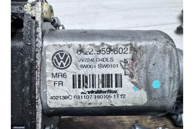 Електродвигун склопідйомника двері передньої лівої Skoda Fabia 1999-2007 6Q2959802 Електродвигун склопідйомника двері передньої лівої Skoda Fabia 1999-2007 6Q2959802