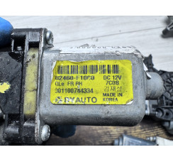 Електродвигун склопідйомника двері передньої правої Kia Sportage 2016-2021