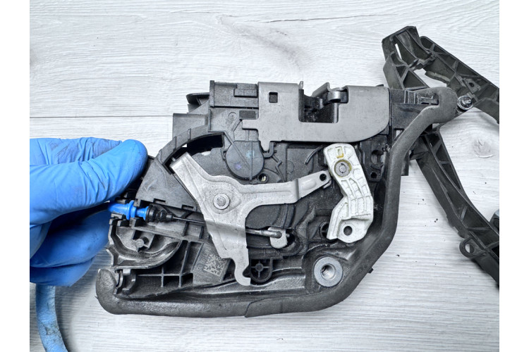 Замок дверей у зборі BMW X6 F16 2014-2019 7473159 Замок дверей у зборі BMW X6 F16 2014-2019 7473159