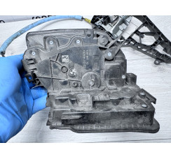 Замок дверей у зборі BMW X1 F48 2015-2022