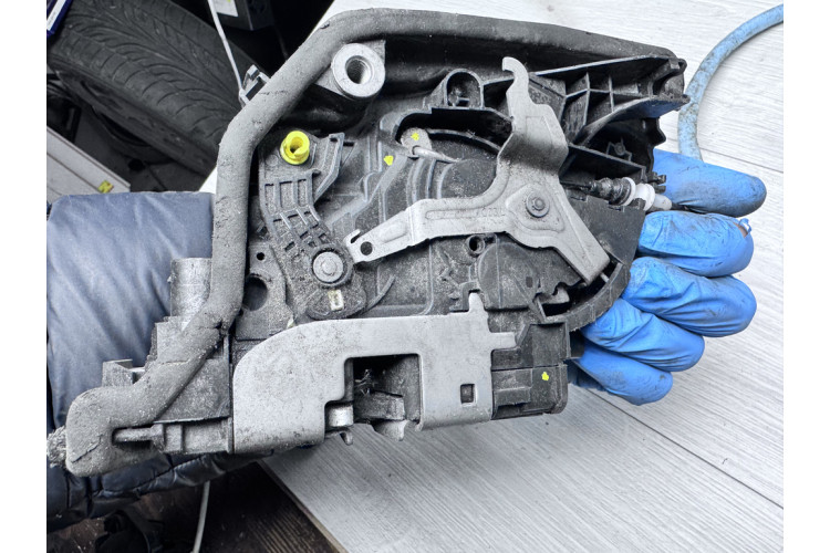 Замок дверей у зборі BMW X1 F48 2015-2022 7281941