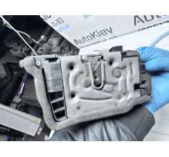 Замок дверей у зборі BMW X1 F48 2015-2022