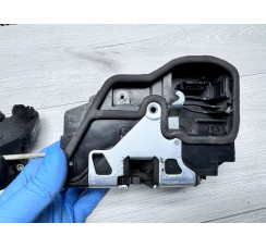 Замок двері задньої правої BMW 7 F01 F02 F03 F04 (2008-2016)