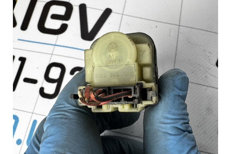 Датчик увімкнення стопсигналу Skoda Superb 2002-2008 1K2945511 Датчик увімкнення стопсигналу Skoda Superb 2002-2008 1K2945511