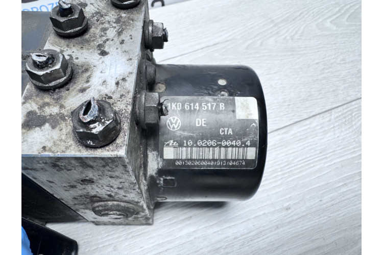 Блок управління абс (ABS) Volkswagen Touran 2003-2010 1K0614517B Блок управління абс (ABS) Volkswagen Touran 2003-2010 1K0614517B
