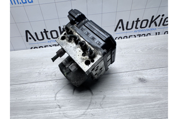 Блок управления АБС (ABS) Nissan Leaf I 2010-2017 476604NA0A