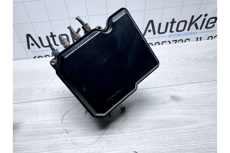 Блок управления АБС (ABS) Nissan Leaf I 2010-2017 476604NA0A