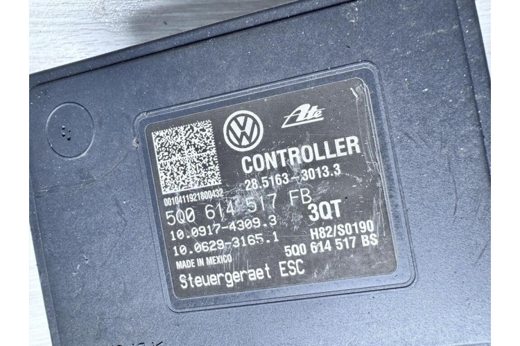 Блок управління АБС (ABS) Volkswagen Touran 5T 2016> 5Q0614517FB