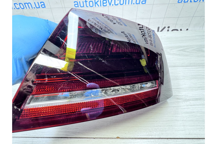 Ліхтар задній правий зовнішній Audi A8 S8 D4 4H 2010-2017 4H0945096A