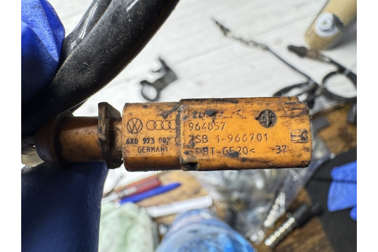 Лямбда-зонд Volkswagen Transporter v 964857