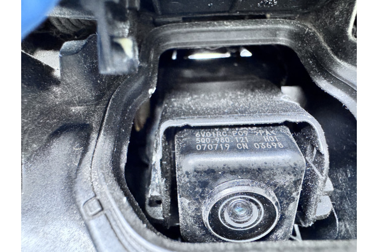 Ручка открытия багажника с камерой заднего вида (в сборе) Volkswagen Golf VII 2012-2020 5G0827469S