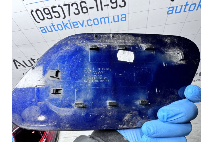 Кришка/люк паливно-заливної горловини Volkswagen Golf VII 2012-2020 5G0809909