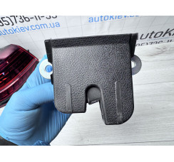 Замок кришки багажника Volkswagen Golf VII 2012-2020