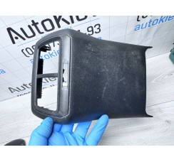 Корпус задніх дефлекторів центрального тунелю Volkswagen Golf VII 2012-2020