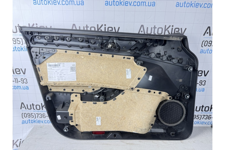 Карта обшивка дверей передньої правої (карта, панель) Volkswagen Golf 6-7 5G4867012
