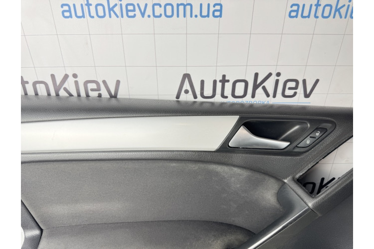 Карта обшивка дверей передньої лівої (карта, панель) Volkswagen Golf 6-7 5k4867011