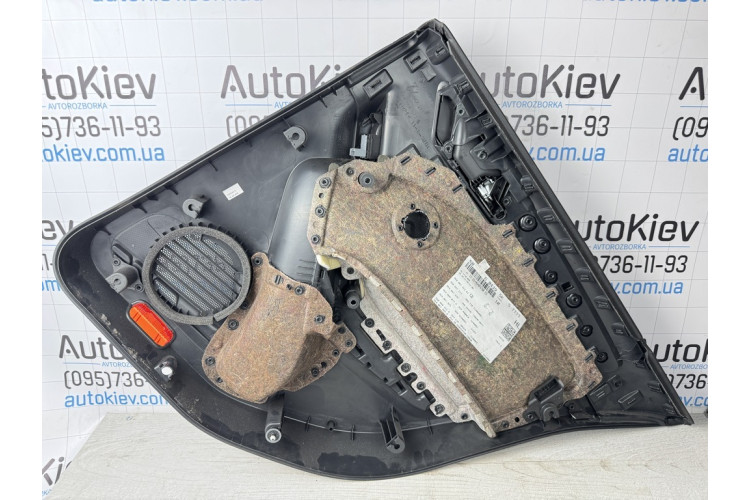 Карта обшивка двери задней левой (карта, панель) Volkswagen Golf 6-7 5k6867211