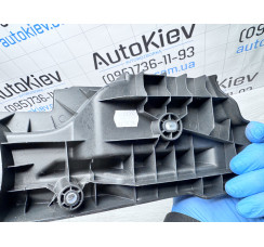 Панель/кріплення полиці багажника Volkswagen Golf VII 2012-2020