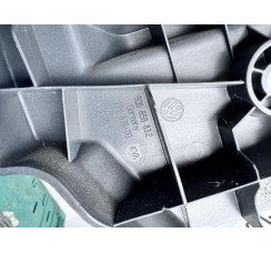 Панель/кріплення полиці багажника Volkswagen Golf VII 2012-2020