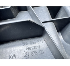 Панель/кріплення полиці багажника Volkswagen Golf VII 2012-2020