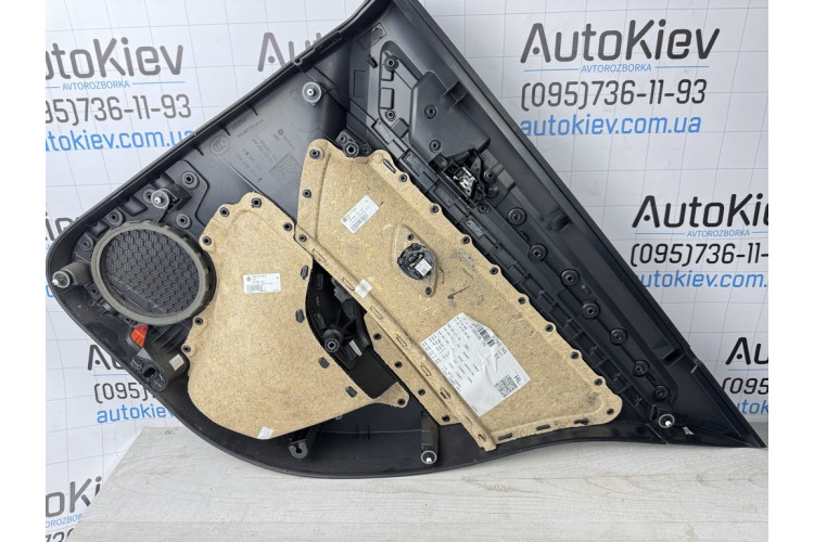 Карта обшивка двери задней левой Volkswagen Golf 6-7 5g4867211