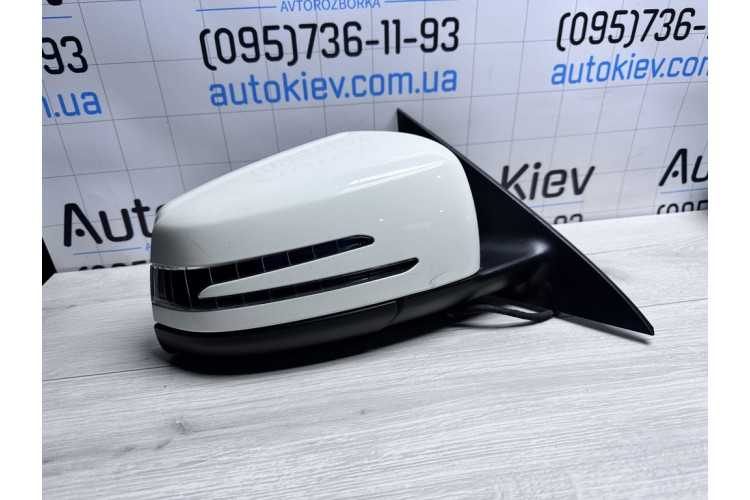 Дзеркало заднього виду праве у зборі Mercedes-Benz C117 CLA 2013-2019 A1178101800