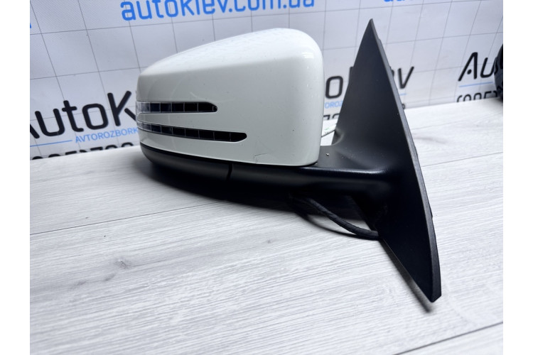 Дзеркало заднього виду праве у зборі Mercedes-Benz C117 CLA 2013-2019 A1178101800