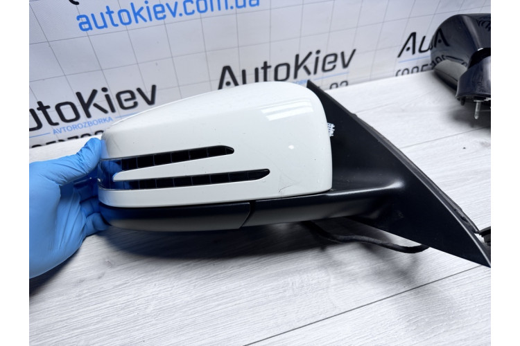 Дзеркало заднього виду праве у зборі Mercedes-Benz C117 CLA 2013-2019 A1178101800