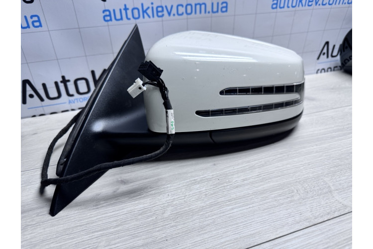 Дзеркало заднього виду ліве у зборі (7+4pin) Mercedes-Benz C117 CLA 2013-2019 A1178101500