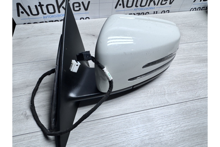 Дзеркало заднього виду ліве у зборі (7+4pin) Mercedes-Benz C117 CLA 2013-2019 A1178101500