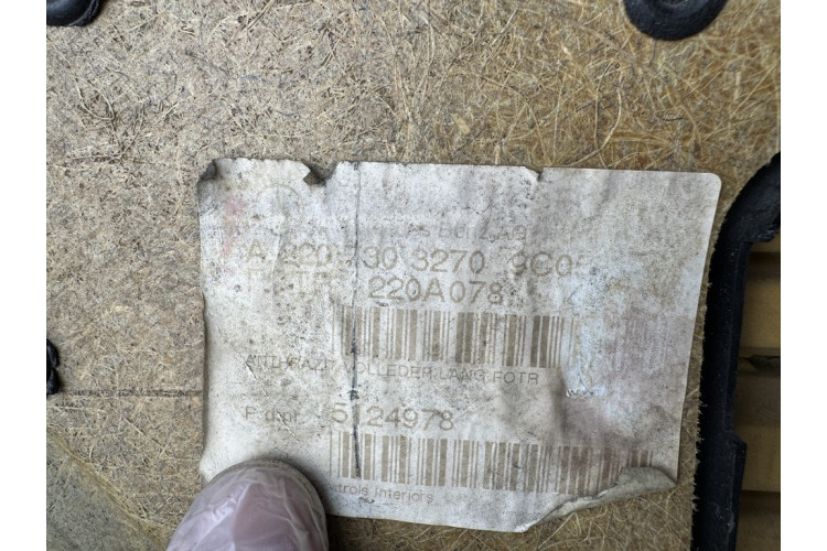 Карта двери задняя правая MERCEDES S W220 кожа строчка AMG long A2207303270