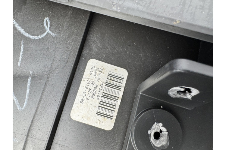 Накладка торпеда с airbag торпедо Tesla Model S 100439705E Накладка торпеда с airbag торпедо Tesla Model S 100439705E