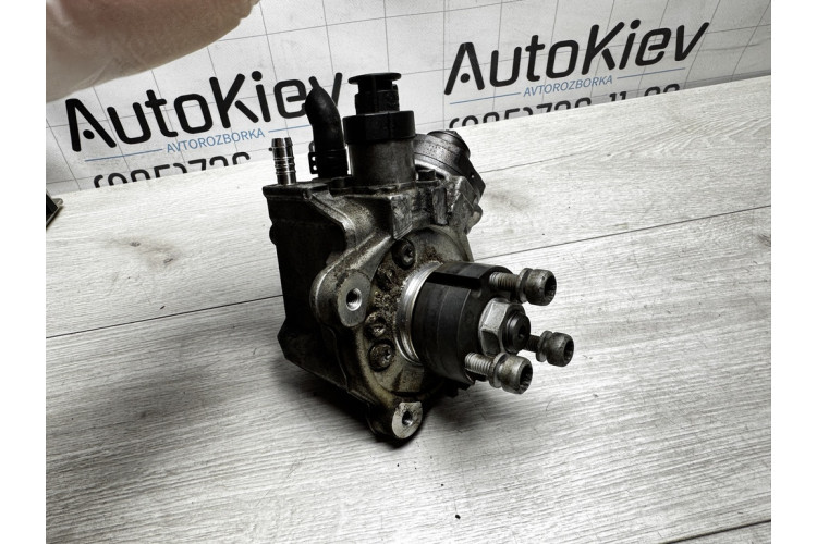 Топливный насос высокого давления (тнвд) Volkswagen Golf 6 2.0 tdi пробег 40тыс км 03L130755D