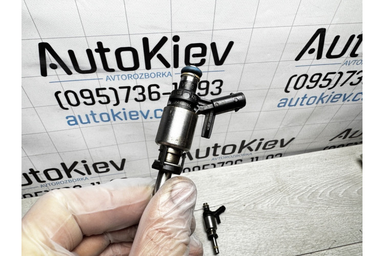 Форсунка Volkswagen Passat B7 1.8tfsi 06a906036c Форсунка Volkswagen Passat B7 1.8tfsi 06a906036c