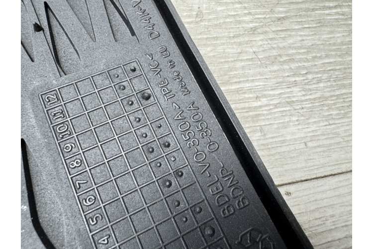 Килимки передні + задні комплект Mazda CX30 2018-2023 пробіг 50км bdelv0350a Килимки передні + задні комплект Mazda CX30 2018-2023 пробіг 50км bdelv0350a