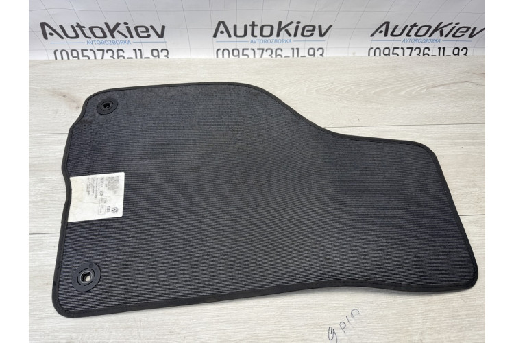 Килимки задній правий+задній лівий+передній правий Volkswagen Golf 6-7 1k1863011r