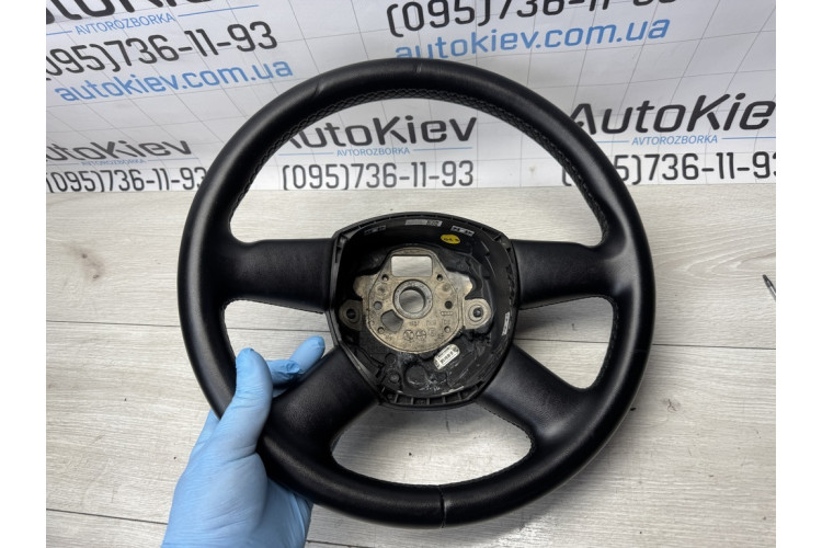 Кермо Audi A4 B7 2004-2008 якісно перетягнуте 8P0419091 Кермо Audi A4 B7 2004-2008 якісно перетягнуте 8P0419091