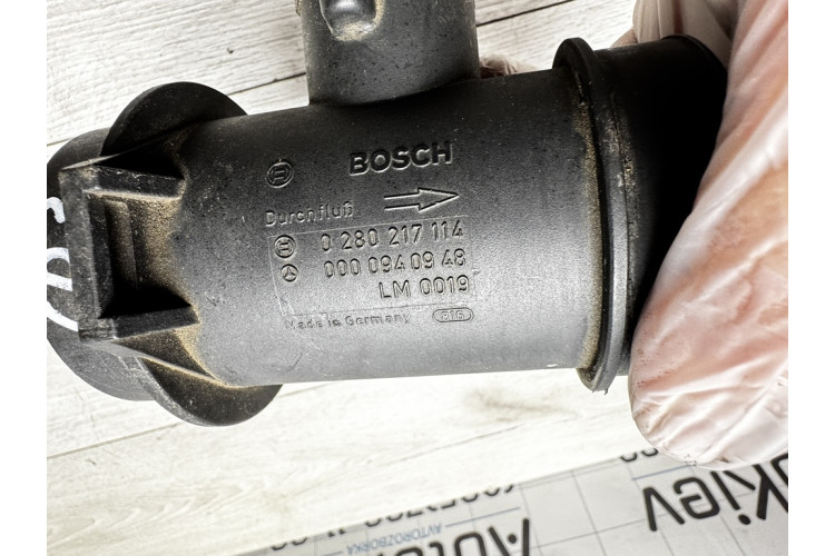 Витратомір повітря Mercedes C-CLASS 2.3 16V (W202) 1993-2000 0280217114 Витратомір повітря Mercedes C-CLASS 2.3 16V (W202) 1993-2000 0280217114