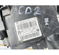 Фара передня права Volkswagen Transporter T5 2010-2015