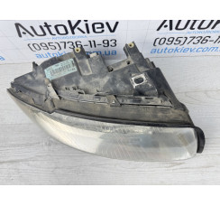  Фара передня права Audi A4 B6 00-04